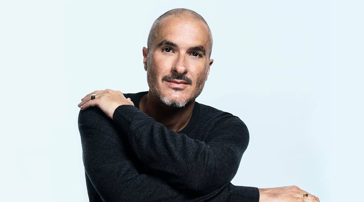 Interviuri cu Zane Lowe, jurnalist și prezentator la Apple Music